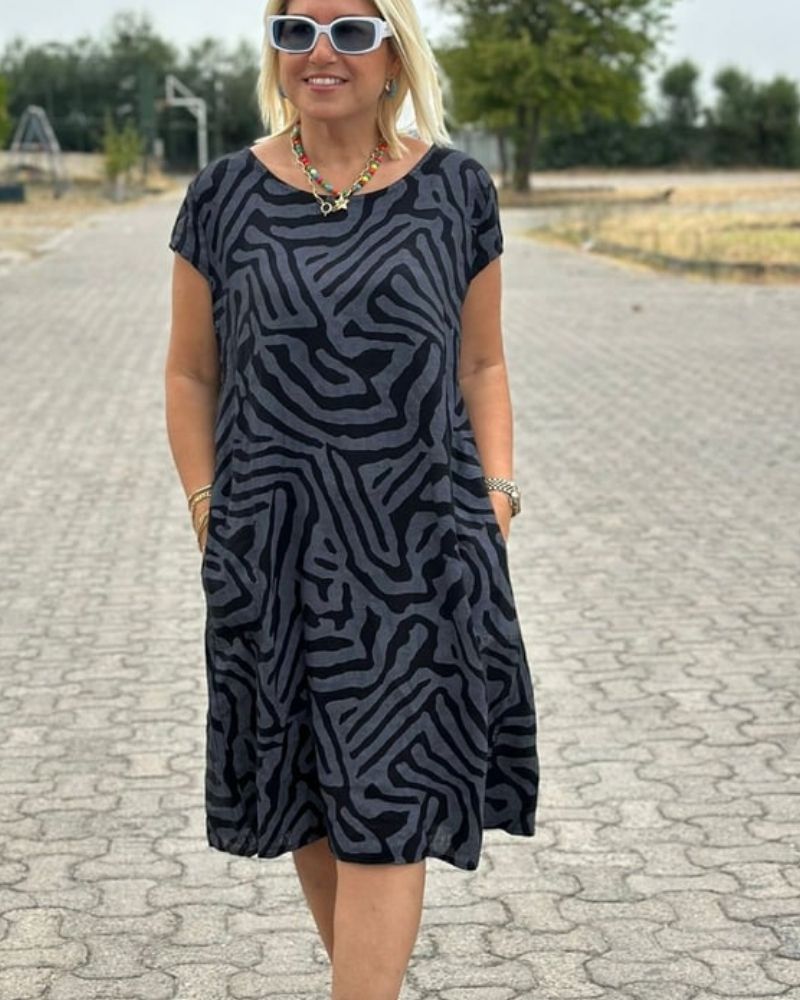 Nelia™ - Kesämekko pyöreällä kaula-aukolla ja kauniilla printillä
