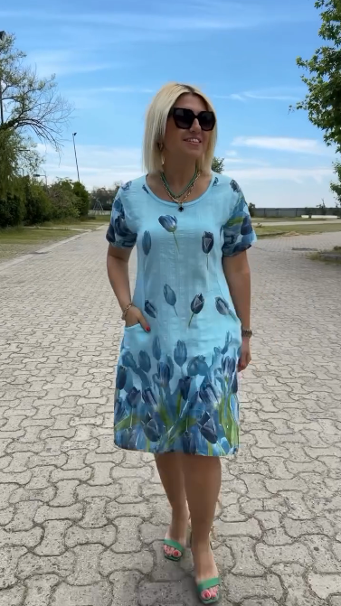 Neya™ - Kesämekko pyöreällä kauluksella ja kauniilla printillä