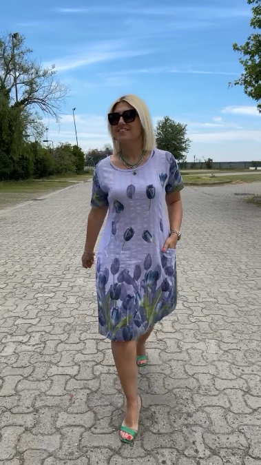 Neya™ - Kesämekko pyöreällä kauluksella ja kauniilla printillä