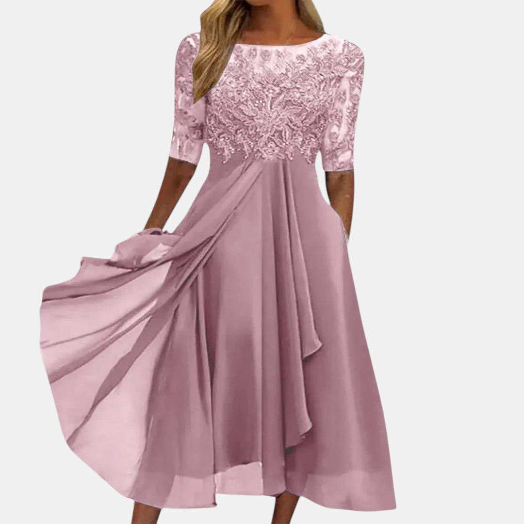 Aino – Elegantti pitsimekko sifonkihelmalla